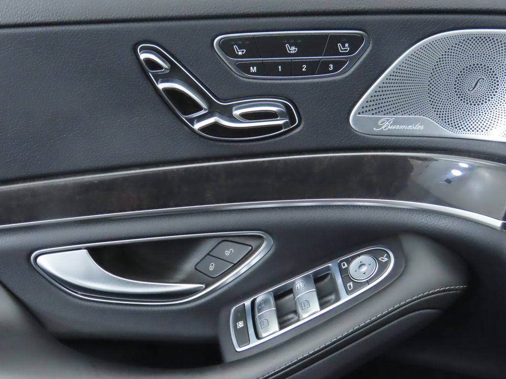 2018 Mercedes-Benz S-Class S 560 24