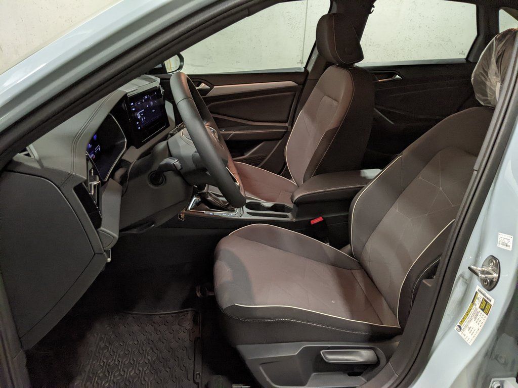 2026 Volkswagen Jetta Sport - Photo 11