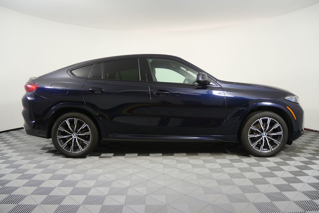 Thumbnail: 2024 BMW X6 - 2