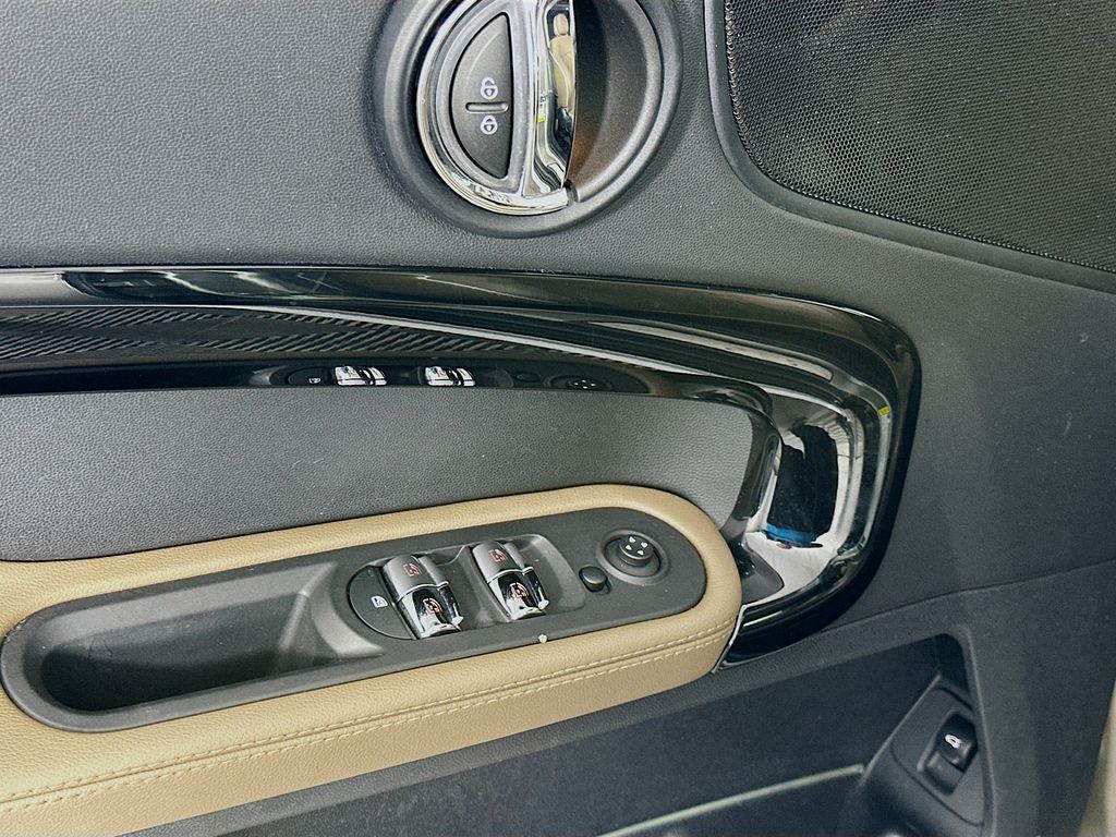 Thumbnail: 2018 MINI Cooper Countryman - 18