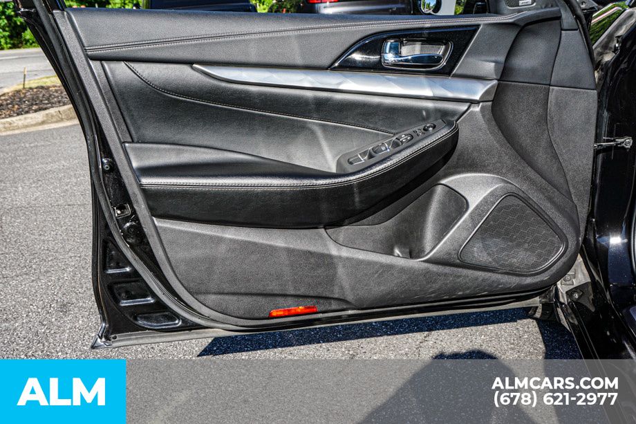 Used 2023 Black Nissan 3.5 SL image 47