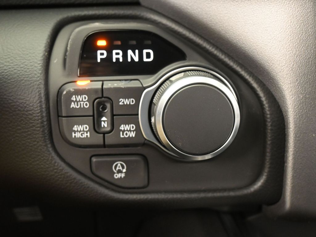 New 2026 Diamond Black Crystal Pearlcoat Ram Big Horn/Lone Star image 20