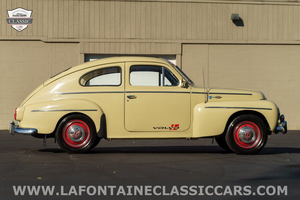 1958 Volvo 2dr Sedan 150