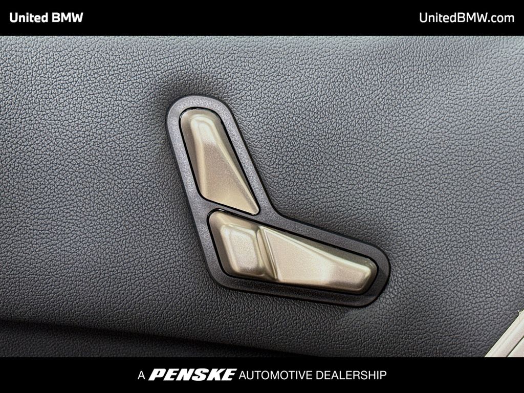 Thumbnail: 2026 BMW iX - 4