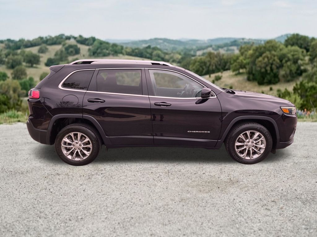 Used Car 2021 Jeep Cherokee  Latitude Lux For Sale Under $25,000 In Austin, Texas