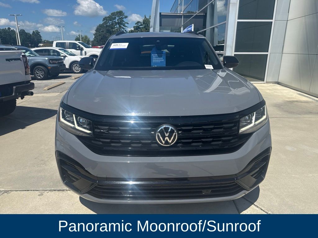 2023 Volkswagen Atlas Cross Sport 2.0T SEL R-Line Black