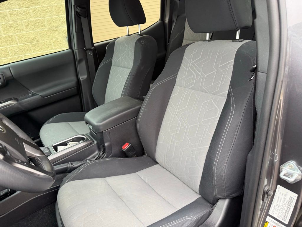 Thumbnail: 2021 Toyota Tacoma - 8