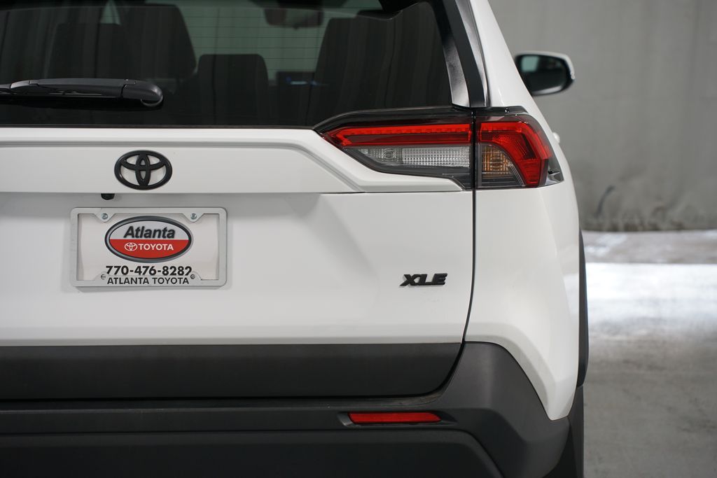 Thumbnail: 2025 Toyota RAV4 - 10