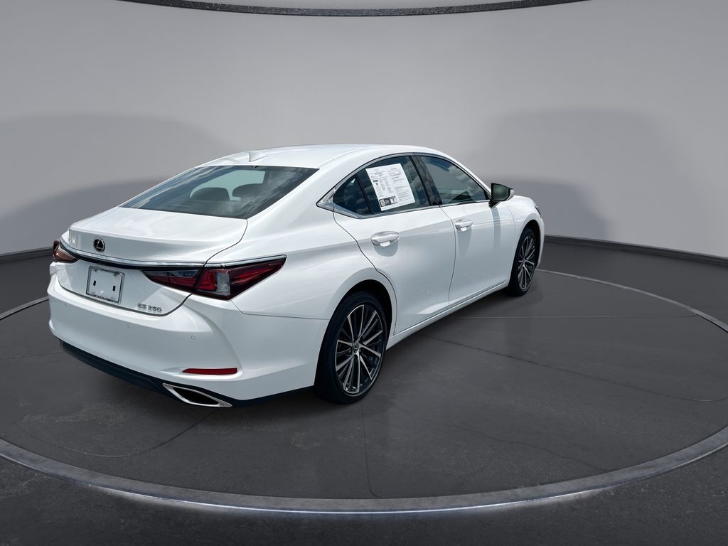 Thumbnail: 2025 Lexus ES - 11
