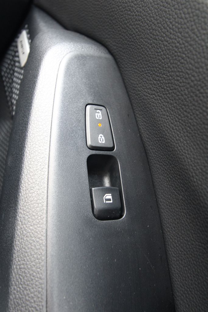Used 2024 Kia Seltos SUV