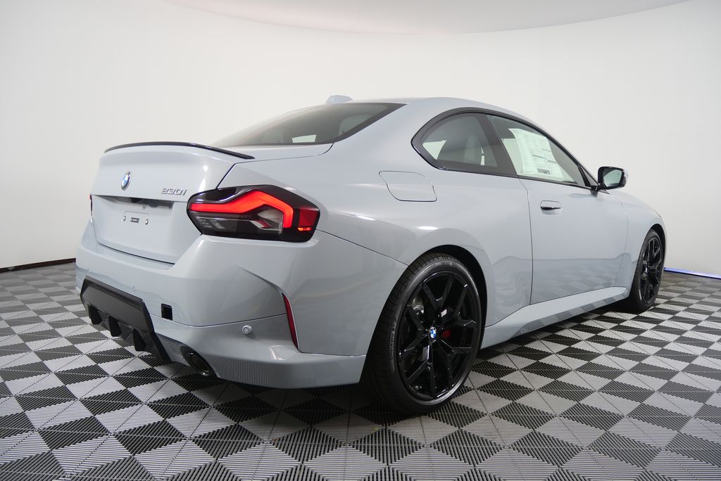 Thumbnail: 2026 BMW 2 Series - 3