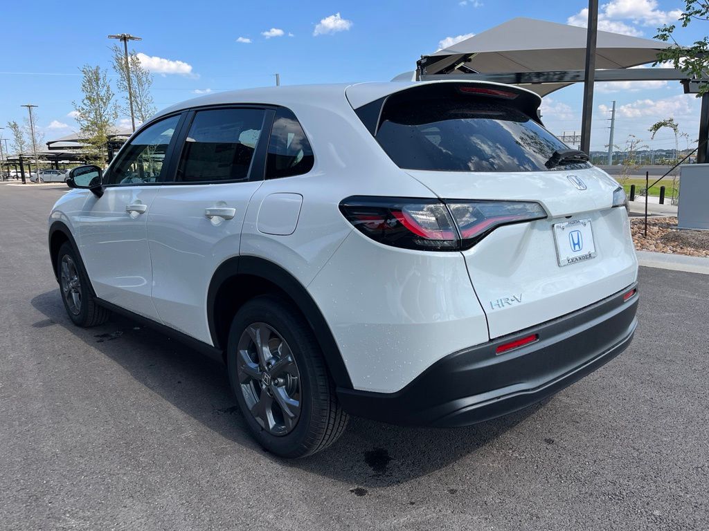 Thumbnail: 2027 Honda HR-V - 4