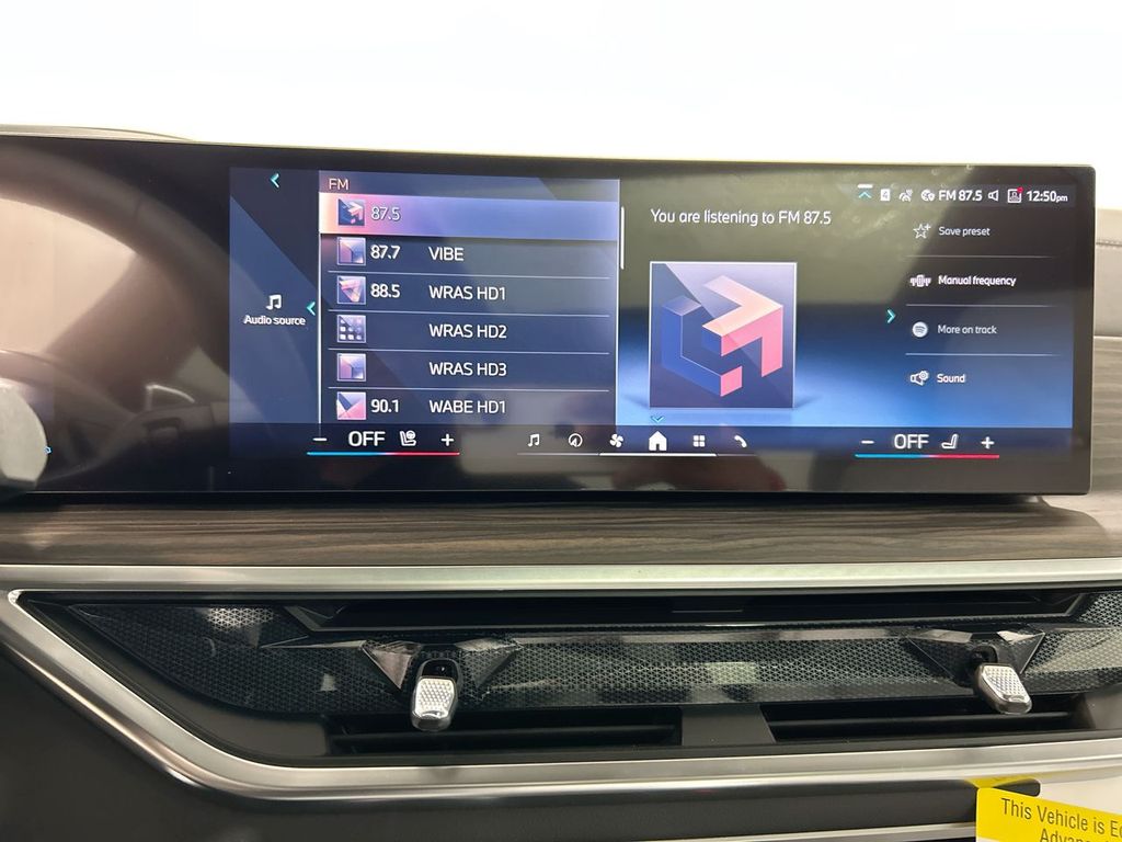 Thumbnail: 2026 BMW X7 - 16