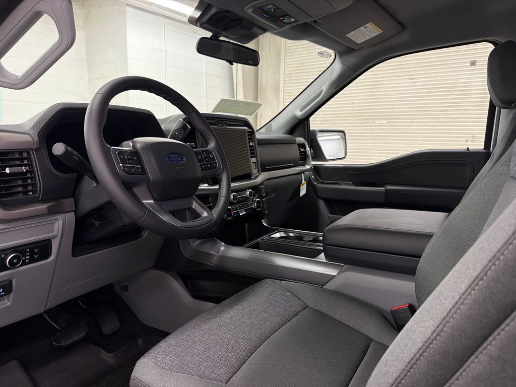 New 2026 White Ford XLT image 6