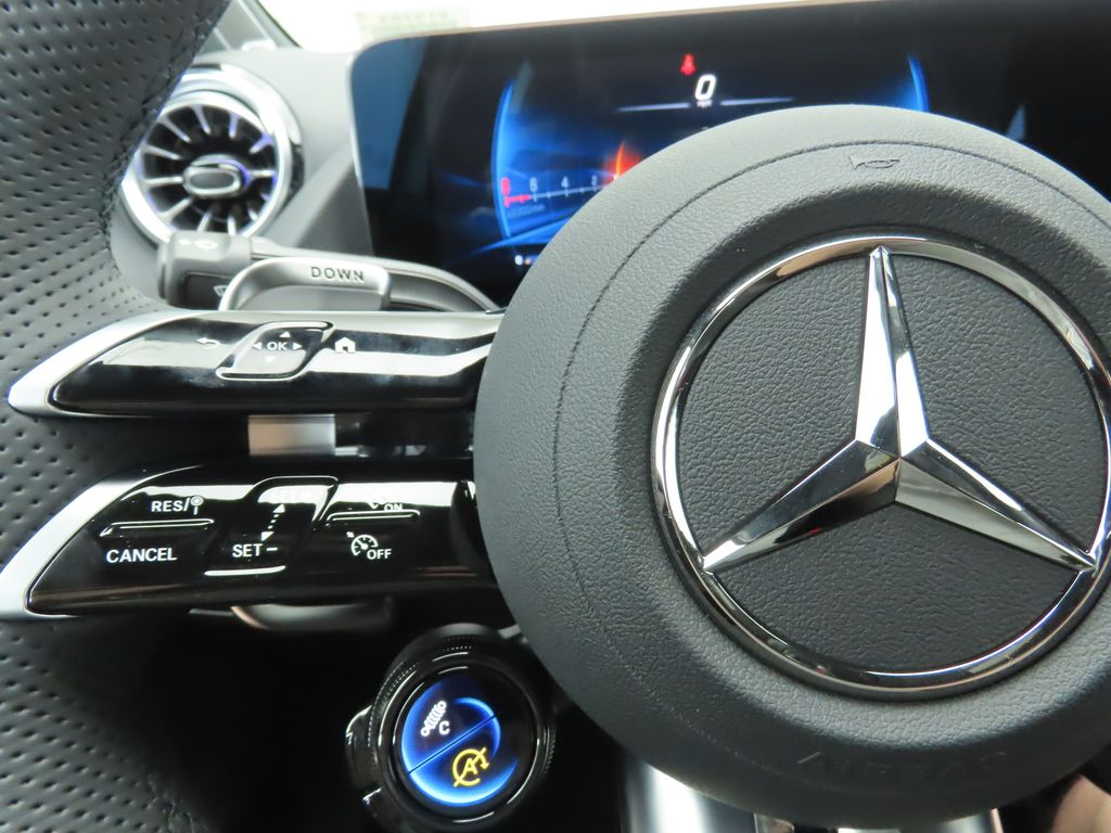 Thumbnail: 2025 Mercedes-Benz GLA - 11