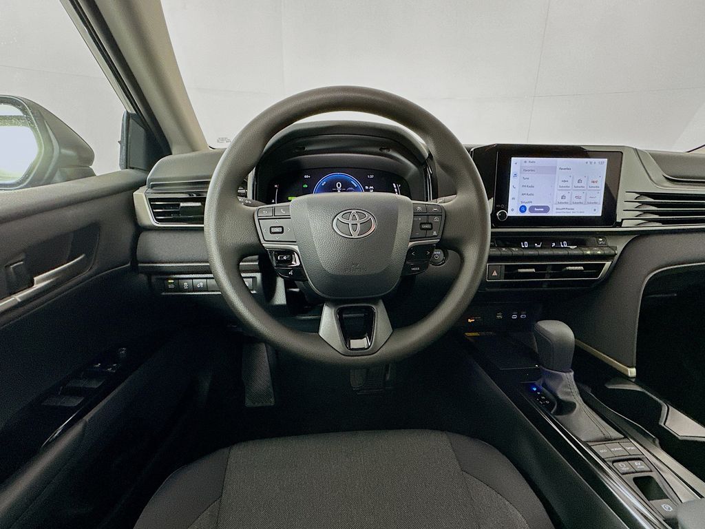 Thumbnail: 2025 Toyota Camry - 21