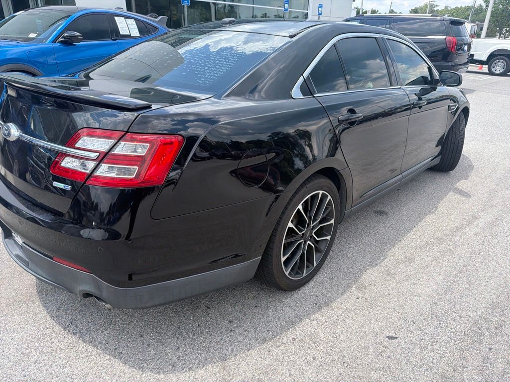 2017 Ford Taurus SHO