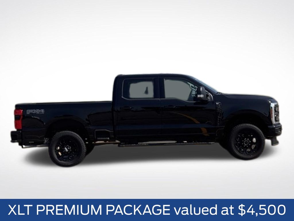 2026 Ford F-350 Super Duty XLT