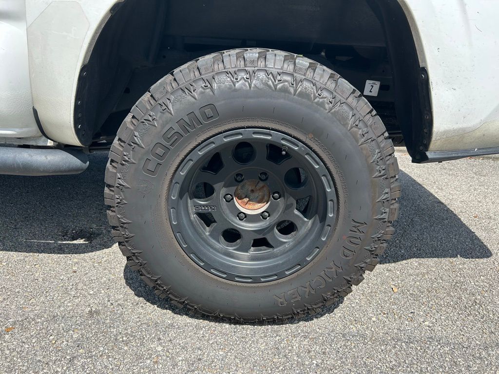 Thumbnail: 2022 Toyota Tacoma - 9