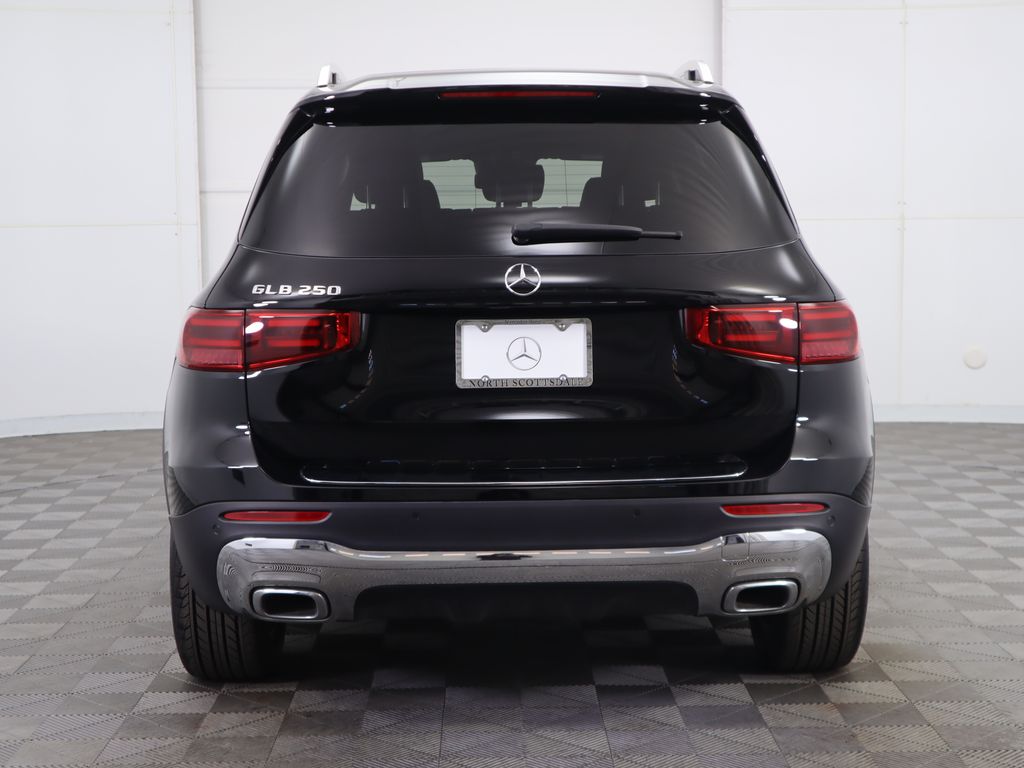 Thumbnail: 2025 Mercedes-Benz GLB - 6