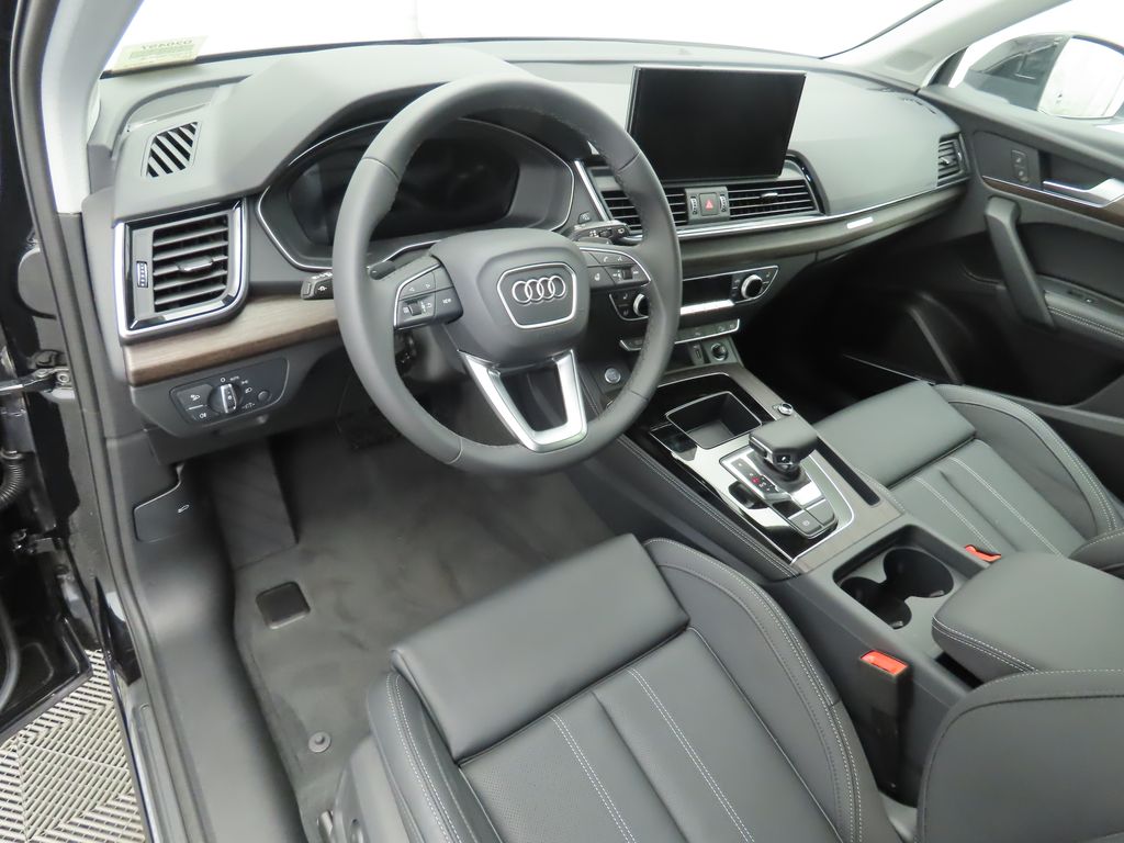 2025 Audi Q5  10
