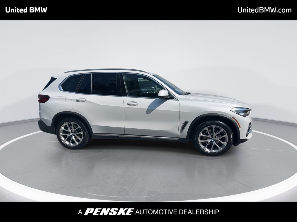 Thumbnail: 2023 BMW X5 - 6