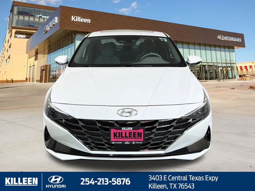 2022 Hyundai Elantra SEL FWD