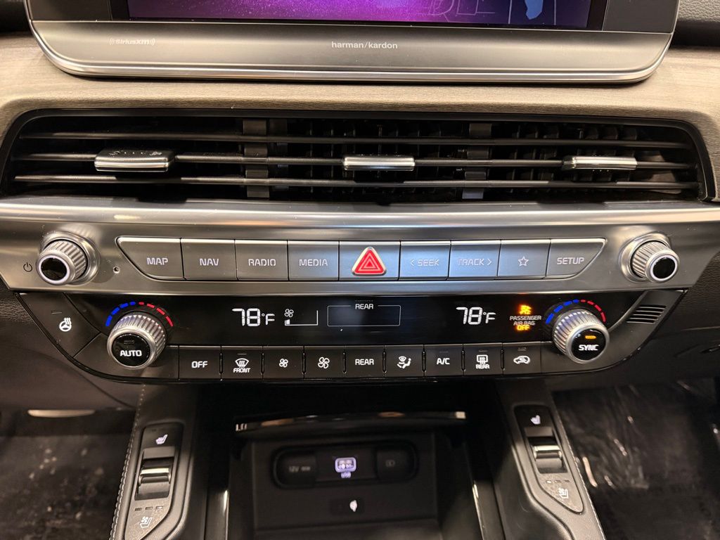 Thumbnail: 2022 Kia Telluride - 18