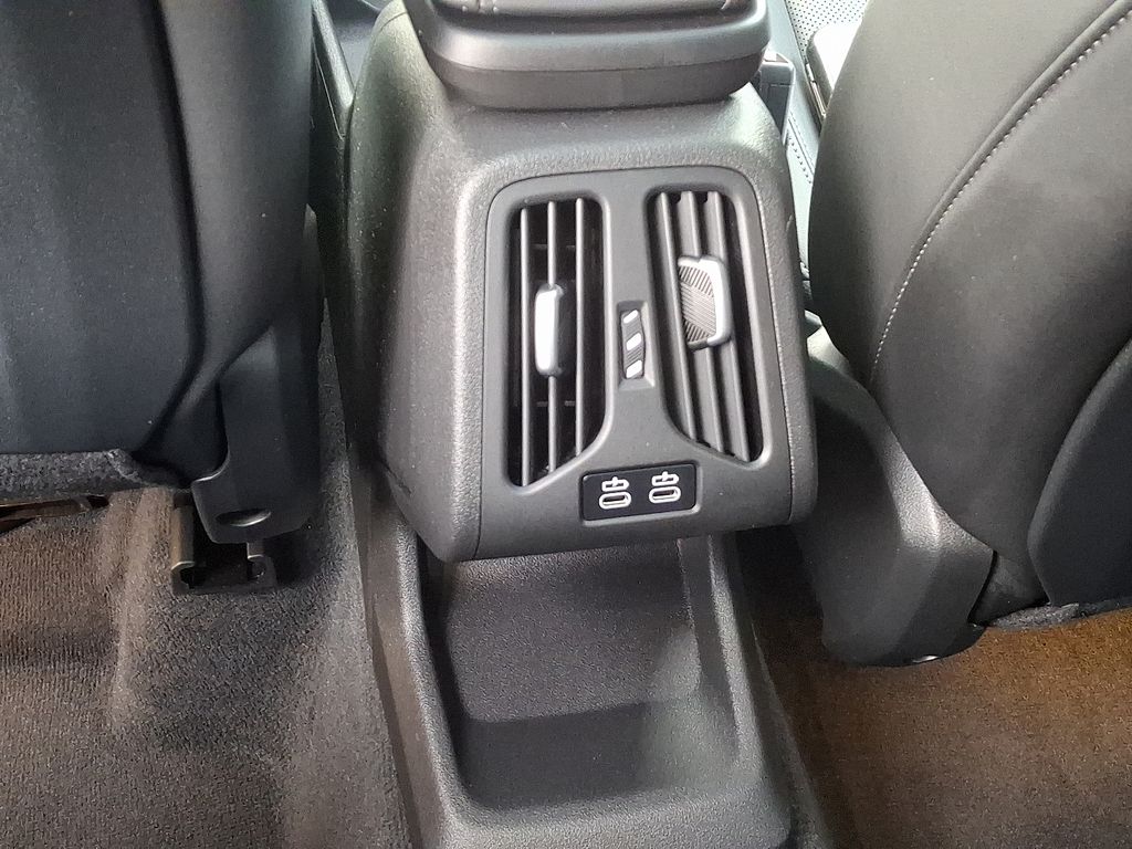 Thumbnail: 2025 BMW X1 - 11