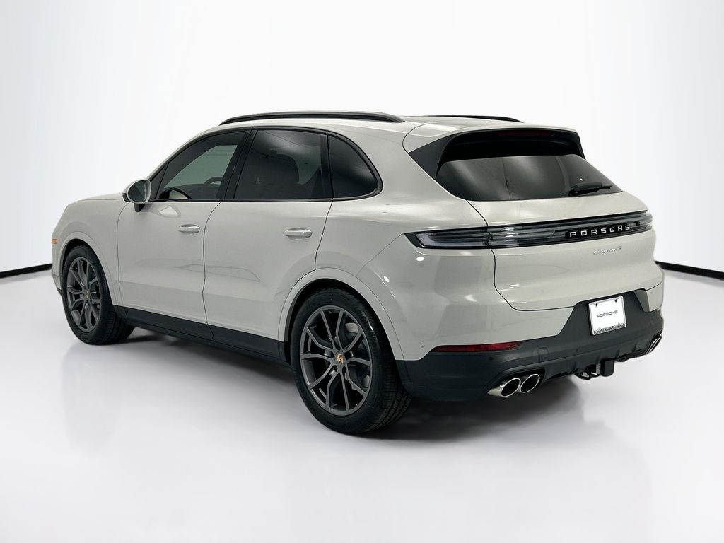 Thumbnail: 2026 Porsche Cayenne - 3