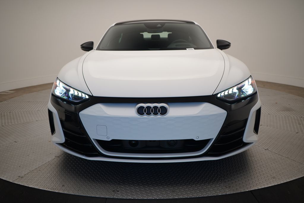 Thumbnail: 2023 Audi e-tron GT - 5