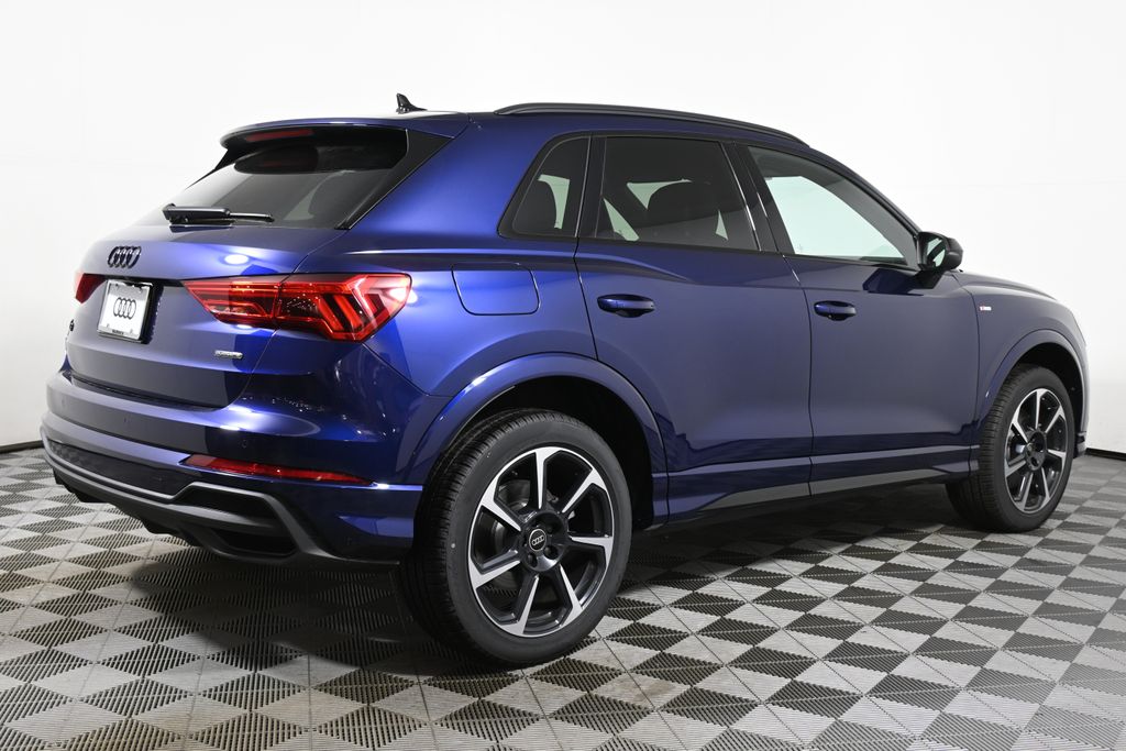 Thumbnail: 2025 Audi Q3 - 7