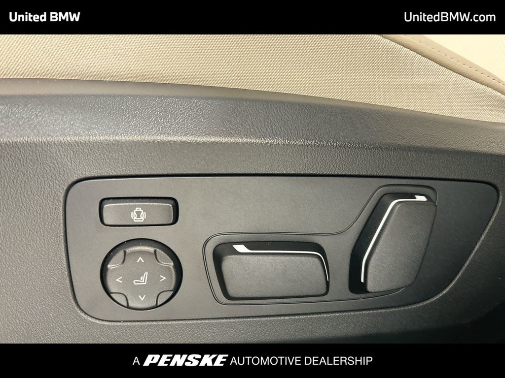 Thumbnail: 2026 BMW X3 - 12