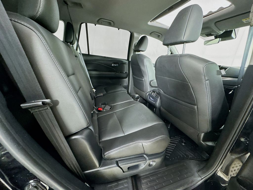 Used Car 2021 Honda Pilot  Ex-l For Sale Under $30,000 In Austin, Texas