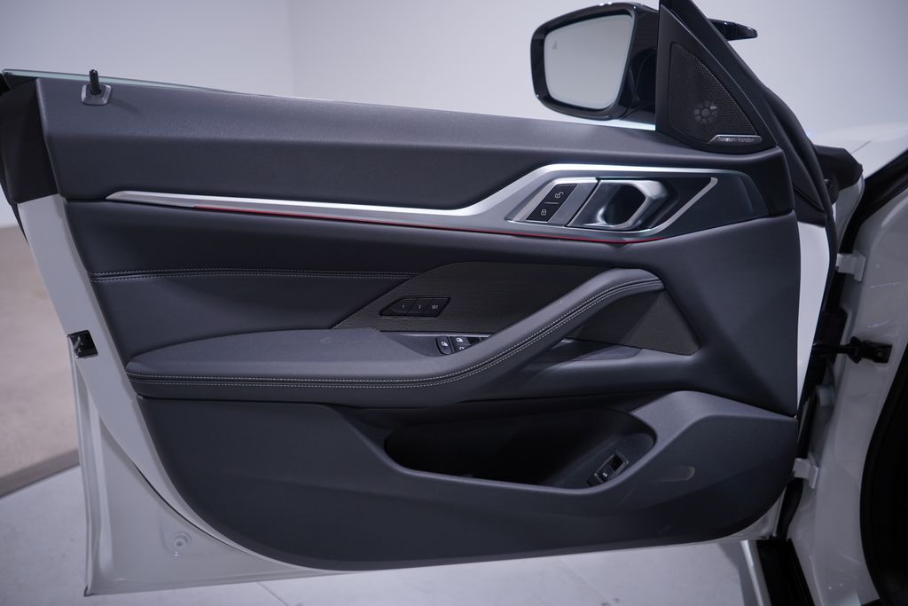 Thumbnail: 2026 BMW 4 Series - 10