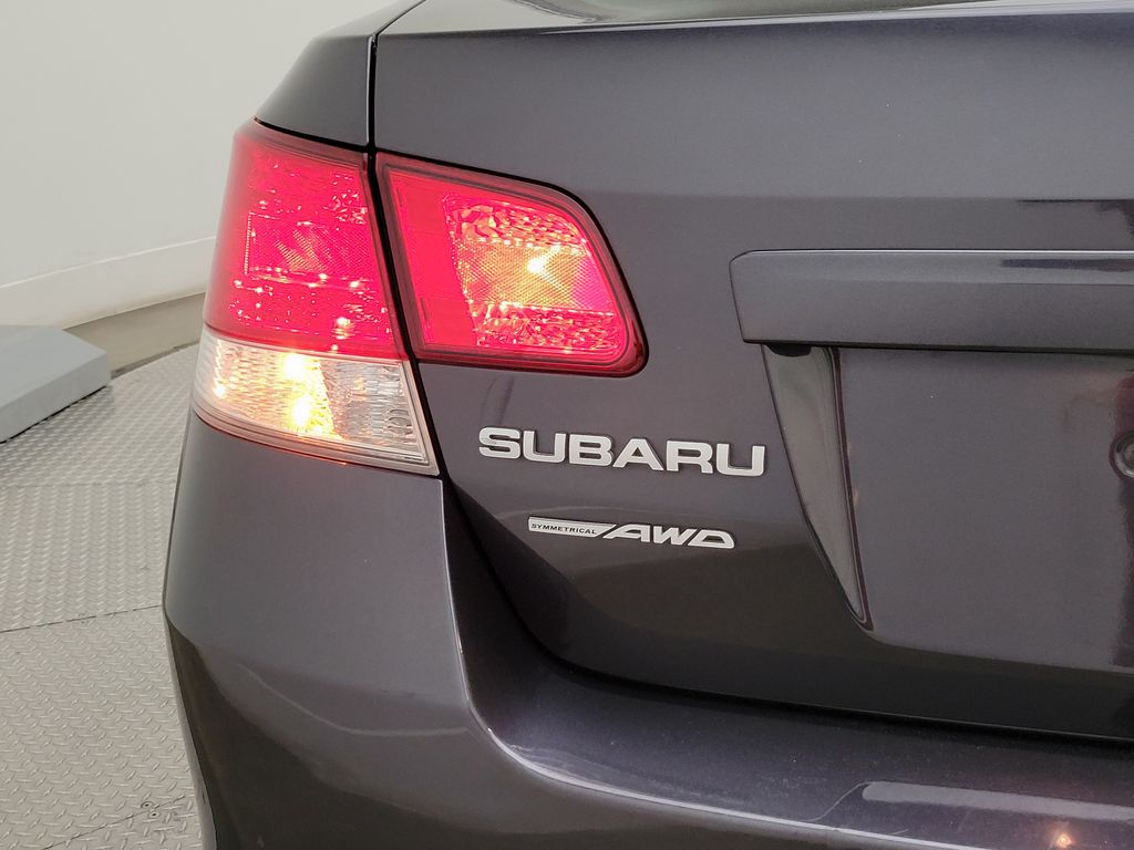 Thumbnail: 2012 Subaru Legacy - 9