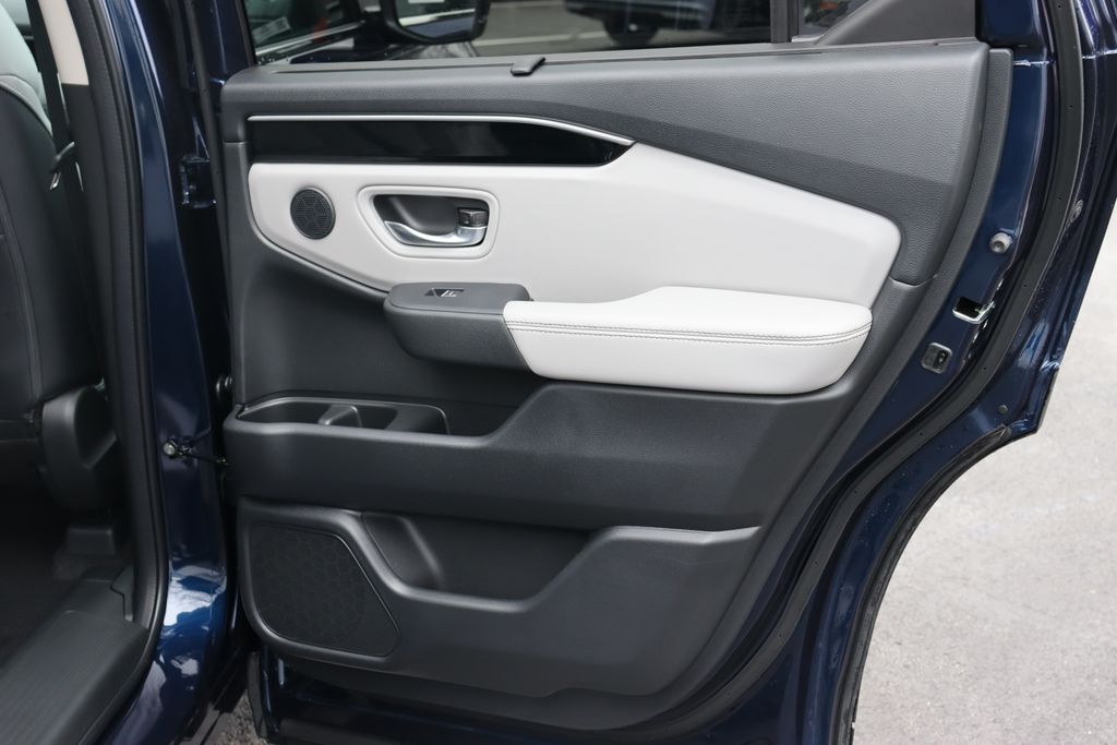 2025 Honda Pilot EX-L 16