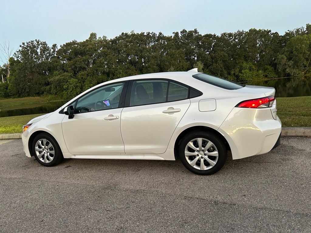 Thumbnail: 2025 Toyota Corolla - 3