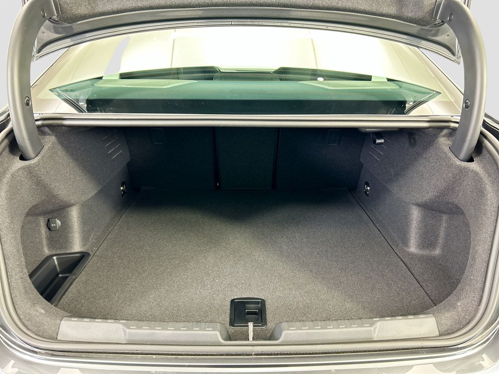 Thumbnail: 2025 Audi RS 3 - 27