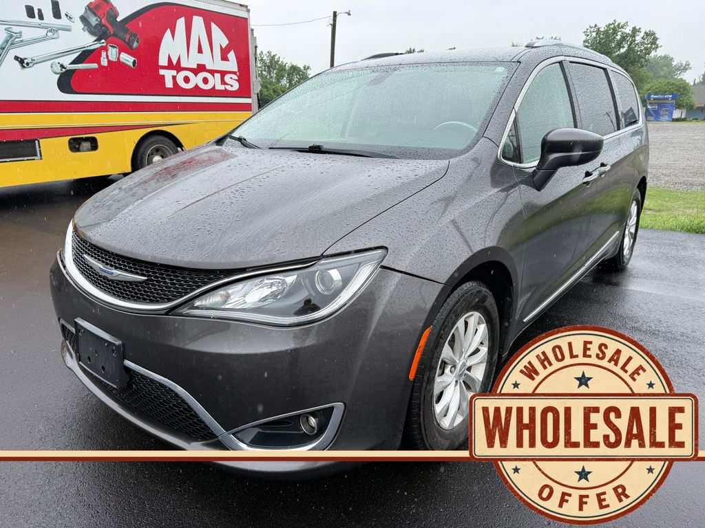 2018 Chrysler Pacifica Touring L FWD