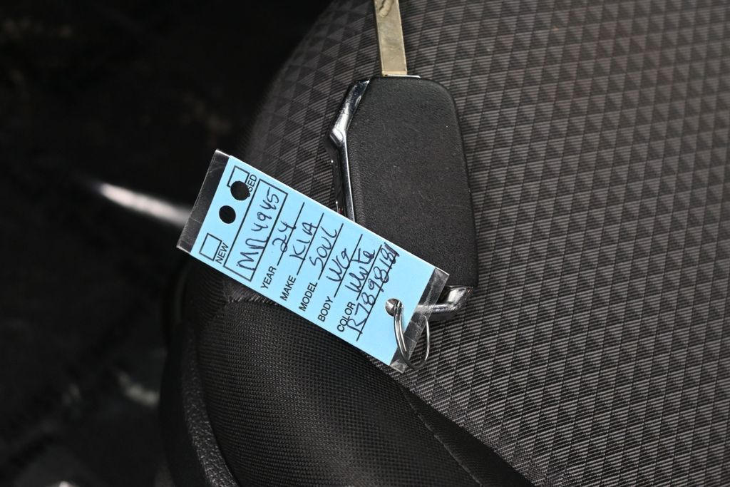 Used 2024 Snow White Pearl Kia LX image 18