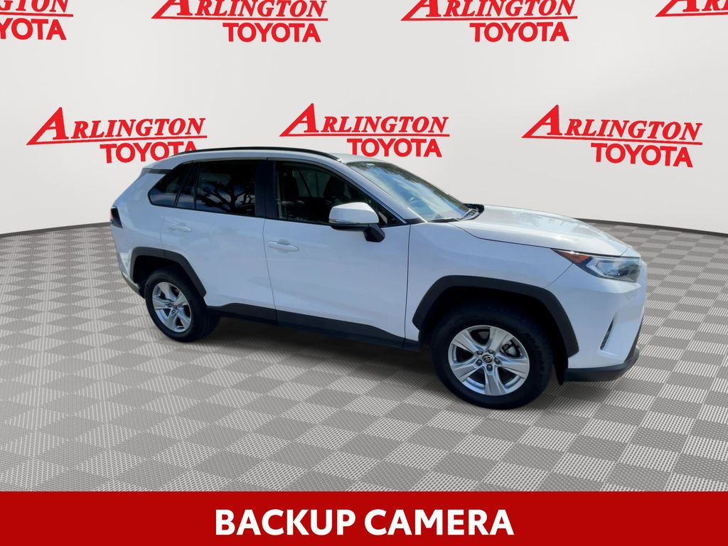 Used 2021 Toyota RAV4 XLE with VIN 2T3W1RFV9MC117822 for sale in Northfield, Minnesota