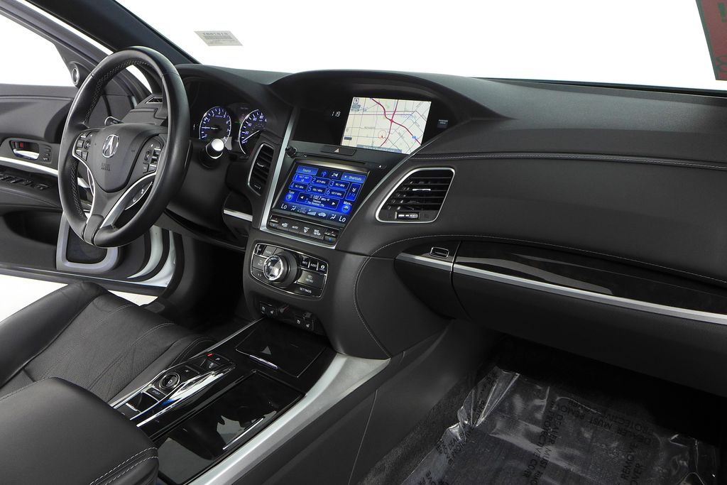 Thumbnail: 2020 Acura RLX - 13
