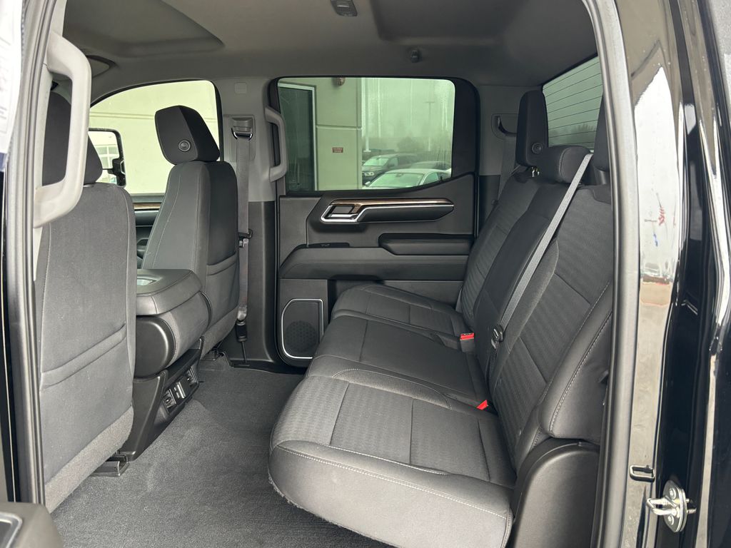 Thumbnail: 2022 Chevrolet Silverado 1500 - 22