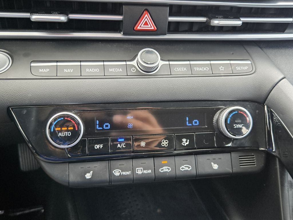 2023 Hyundai Elantra - $18,499