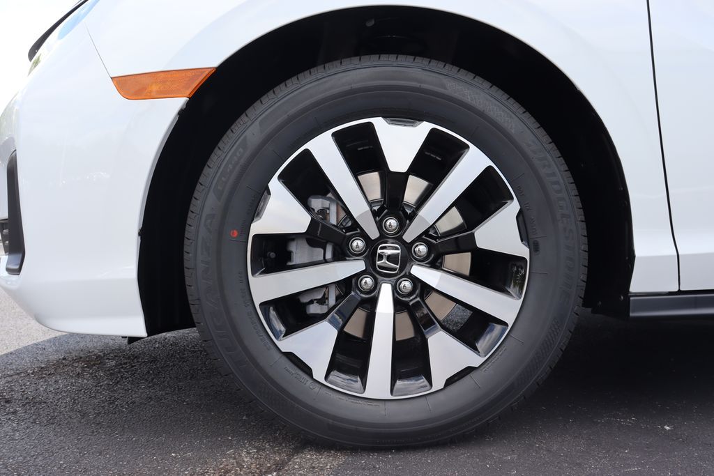 Thumbnail: 2026 Honda Odyssey - 10