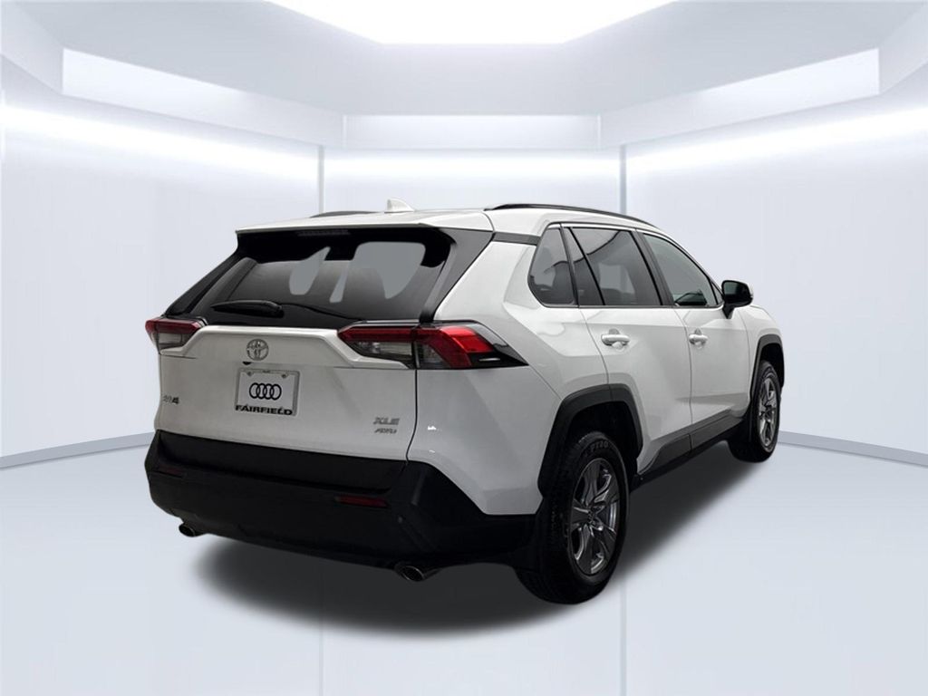 Thumbnail: 2024 Toyota RAV4 - 8