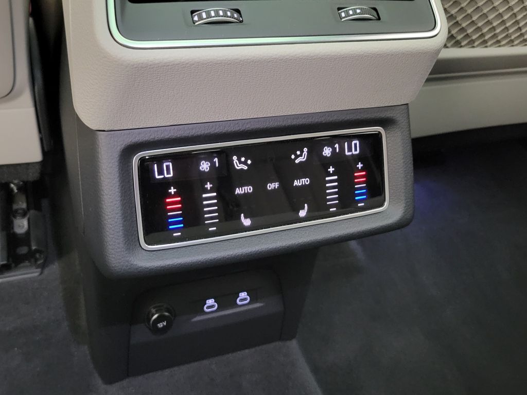 Thumbnail: 2024 Audi Q8 e-tron - 20