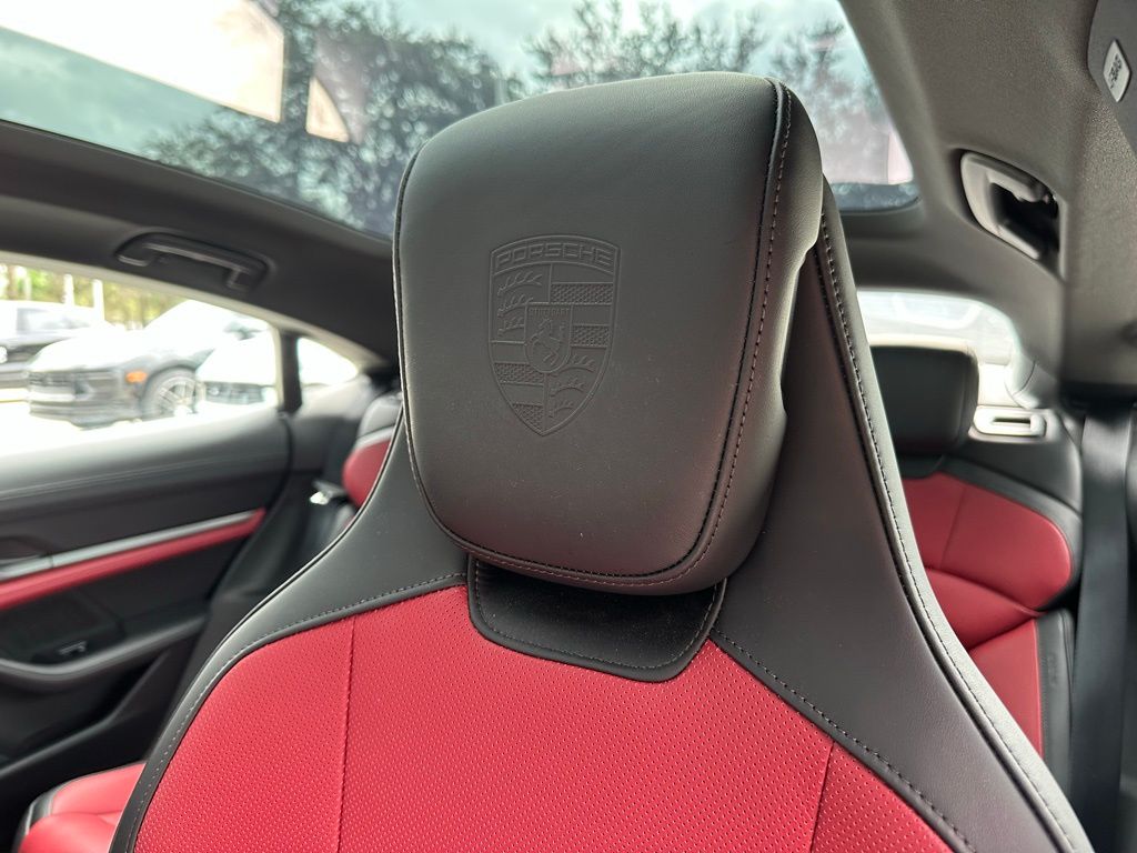 Thumbnail: 2025 Porsche Taycan - 22