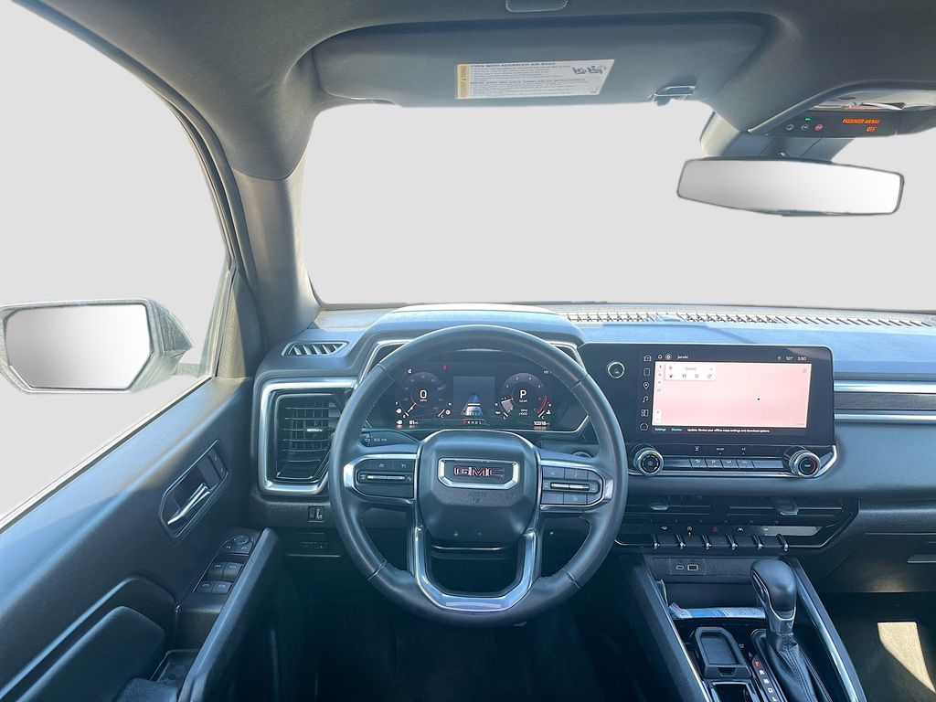 Used 2024 White GMC Elevation image 22